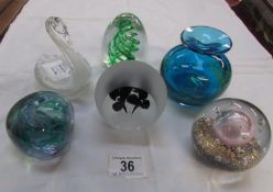 4 glass paperweights, a Caithness glass swan and a posy vase