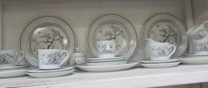 26 pieces of Royal Doulton 'Asian Dawn' tea and dinnerware