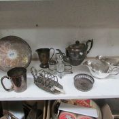 A mixed lot of plated ware