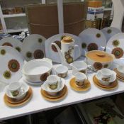 34 pieces of Sunflower pattern tea and dinnerware