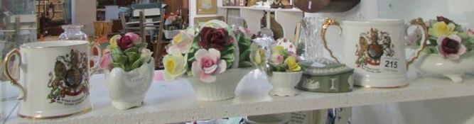 A mixed lot of Royal Doulton posies, Wedgwood and other items