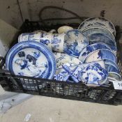 A mixed lot of Delft plates, plaques etc