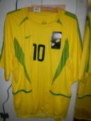 A Brazil No10 Football shirt with 'Pele' signaturee