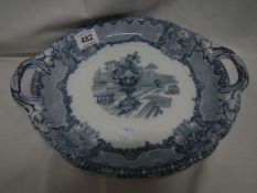 A Spode blue and white comport