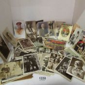 A quantity of early 20C postcards including Royalty and WW1