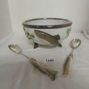 A Musterschutz salad bowl and servers with fish decoration