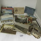 A mixed lot of old postcards