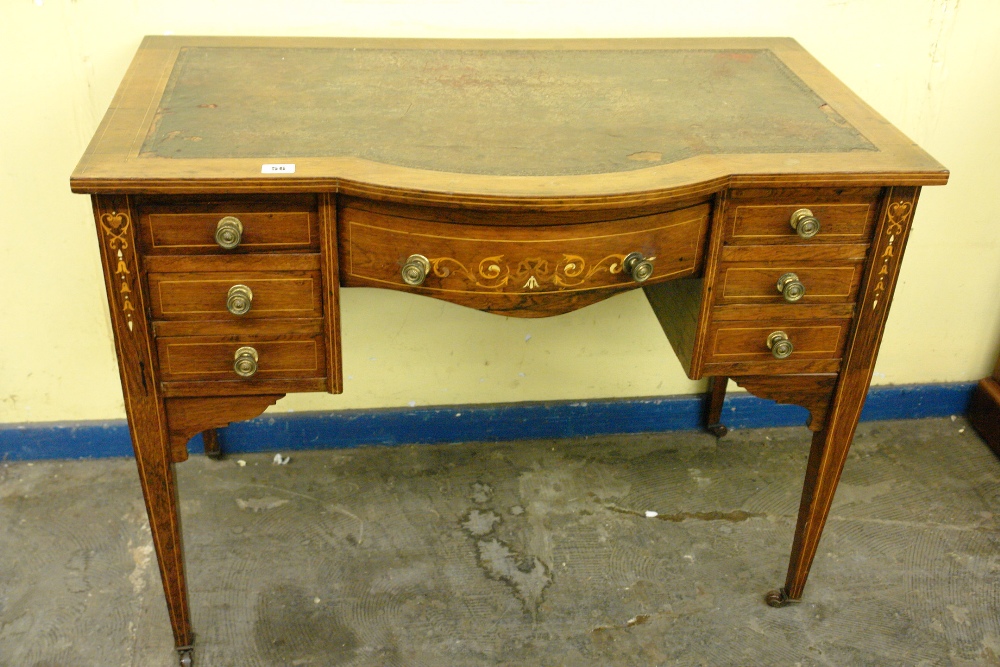 SMALL VICTORIAN ROSEWOOD BOW WITH MARQUETRY INLAID DESK WITH INSET LEATHER TOP 90CM X 48CM