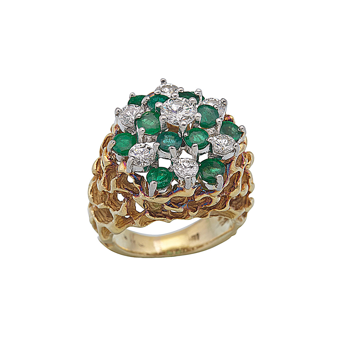 18K YELLOW GOLD RING set with 7 brilliant cut diamonds (approx. 1.05ct.t.w.) and 12 full cut