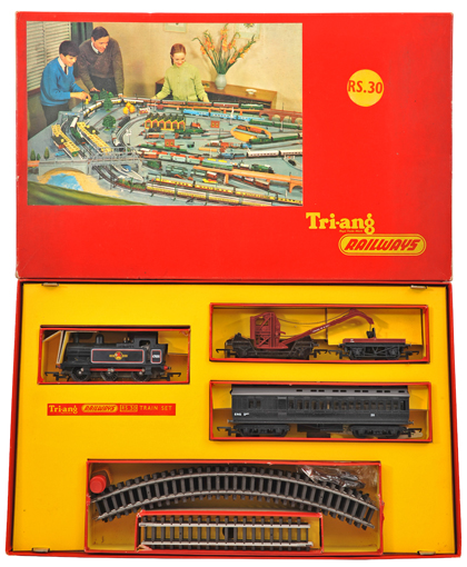 A Tri-ang Breakdown Train Set RS.30. Comprising BR Jinty 0-6-0T RN 47606, a small breakdown crane