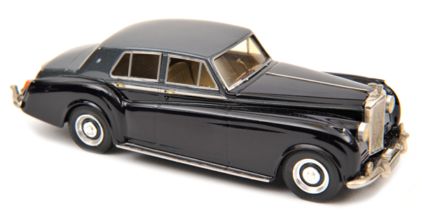 Top Marques 1:43rd scale model 1950 Bentley S1 Saloon No.11/40. In dark blue/mid metallic blue with