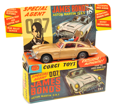 Corgi Toys James Bond Aston Martin DB5 (261). In metallic gold with red interior. Complete with