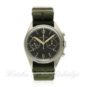 A RARE GENTLEMAN`S STAINLESS STEEL BRITISH MILITARY ROYAL NAVY HAMILTON CHRONOGRAPH WRISTWATCH DATED