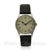 A GENTLEMAN`S STAINLESS STEEL MILITARY STYLE OMEGA WRISTWATCH CIRCA 1940s REF. 8148/13322 D: