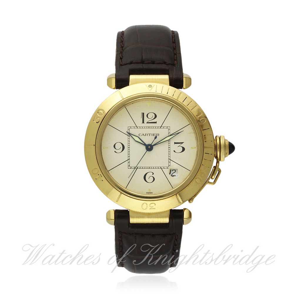 A GENTLEMAN`S LARGE SIZE 18K SOLID GOLD CARTIER PASHA AUTOMATIC WRISTWATCH CIRCA 2000, REF.