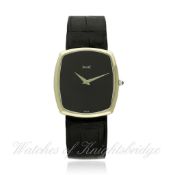 A GENTLEMAN`S 18K SOLID WHITE GOLD PIAGET WRISTWATCH CIRCA 1980s, REF. SP849 D: Onyx dial with