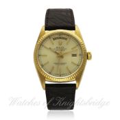 A GENTLEMAN`S 18K SOLID GOLD ROLEX OYSTER PERPETUAL DAY DATE WRISTWATCH CIRCA 1980s, REF. 18038 D: