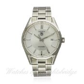 A GENTLEMAN`S STAINLESS STEEL TAG HEUER CARRERA AUTOMATIC BRACELET WATCH CIRCA 2005, REF. WV211A-2