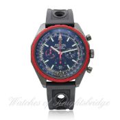 A GENTLEMAN`S BLACK CERAMIC & STEEL BREITLING NAVITIMER CHRONO-MATIC 49 CHRONOGRAPH WRISTWATCH CIRCA