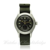 A RARE GENTLEMAN`S STAINLESS STEEL BRITISH MILITARY LONGINES "GREENLANDER" W.W.W. WRISTWATCH CIRCA