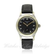 A GENTLEMAN`S BRITISH MILITARY W.W.W. JAEGER LECOULTRE WRISTWATCH CIRCA 1940s D: Black dial with