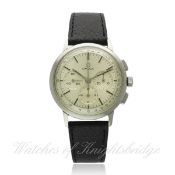 A GENTLEMAN`S STAINLESS STEEL OMEGA CHRONOGRAPH WRIST WATCH CIRCA 1963, REF. 101.010-63 D: Silver