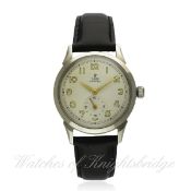 A GENTLEMAN`S STAINLESS STEEL ROLEX TUDOR OYSTER WRIST WATCH CIRCA 1940s, REF. 4540 D: Silver dial