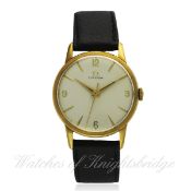 A GENTLEMAN`S 9CT SOLID GOLD OMEGA WRIST WATCH DATED 1960, WITH ORIGINAL BOX & PAPERS D: Silver dial