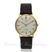 A GENTLEMAN`S 9CT SOLID GOLD OMEGA GENEVE WRIST WATCH CIRCA 1960s D: Silver dial with black inlaid