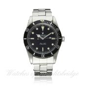 A RARE GENTLEMAN`S STAINLESS STEEL ROLEX OYSTER PERPETUAL ``NON-SHOULDERED`` SUBMARINER BRACELET