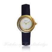 A LADIES 18K SOLID GOLD & DIAMOND CARTIER TRINITY WRIST WATCH CIRCA 2004, REF. 2357 D: Silver