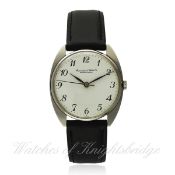 A GENTLEMAN`S STAINLESS STEEL IWC SCHAFFHAUSEN WRIST WATCH CIRCA 1960s D: White dial with applied