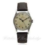 A GENTLEMAN`S BRITISH MILITARY FLEET AIR ARM OMEGA PILOTS WRIST WATCH CIRCA 1940s, REF. 2292 D: