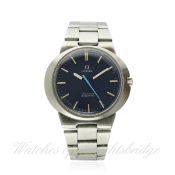 A GENTLEMAN`S STAINLESS STEEL OMEGA GENEVE DYNAMIC BRACELET WATCH CIRCA 1970s D: Blue dial with