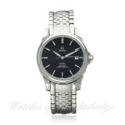 A GENTLEMAN`S STAINLESS STEEL OMEGA DEVILLE CHRONOMETER BRACELET WATCH CIRCA 2000 D: Black dial with