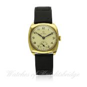 A GENTLEMAN`S 9CT SOLID GOLD OMEGA WRIST WATCH CIRCA 1939, REF. 10566 D: Silver dial with applied