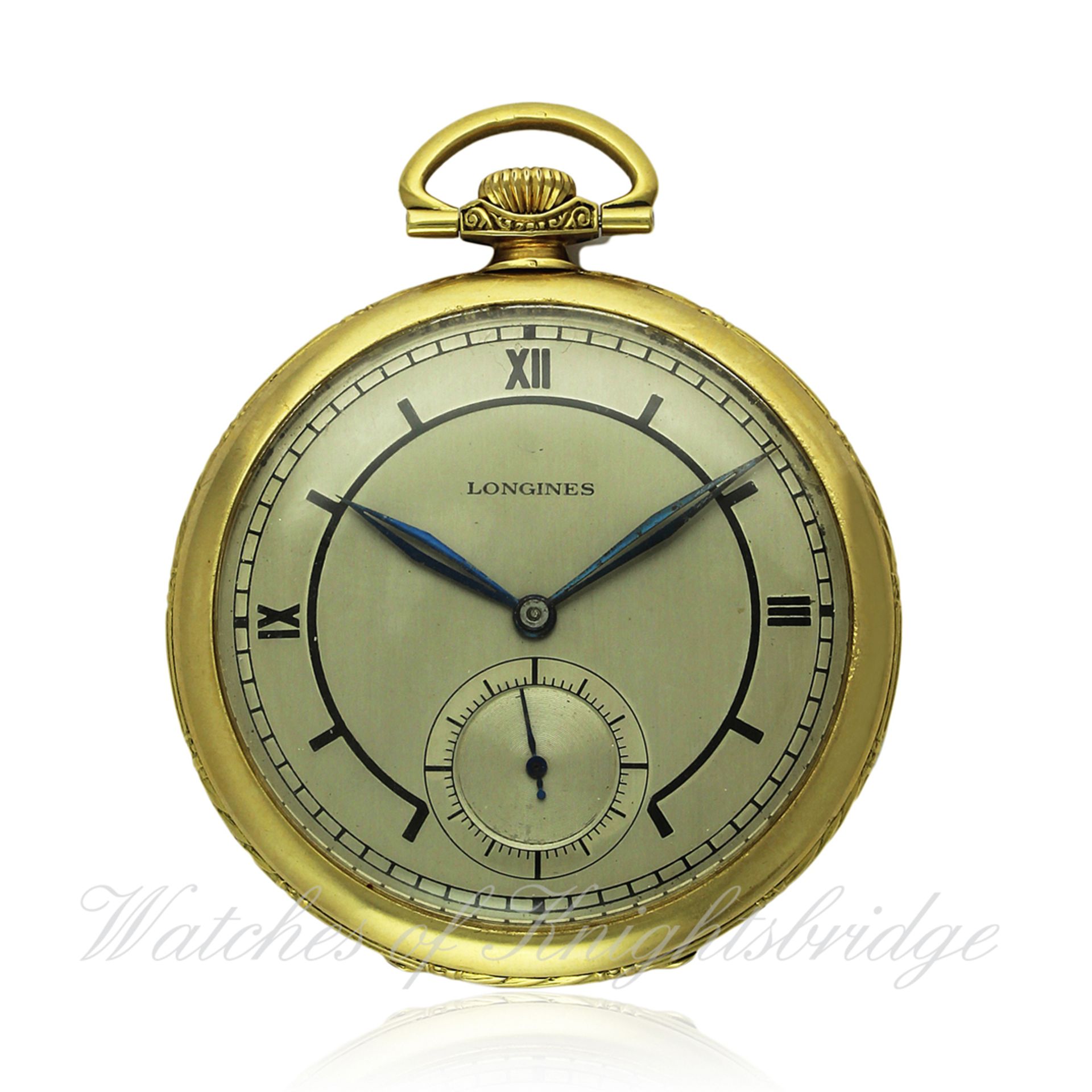 A GENTLEMAN`S 18K SOLID GOLD LONGINES POCKET WATCH CIRCA 1930s D: Silver dial with applied Roman