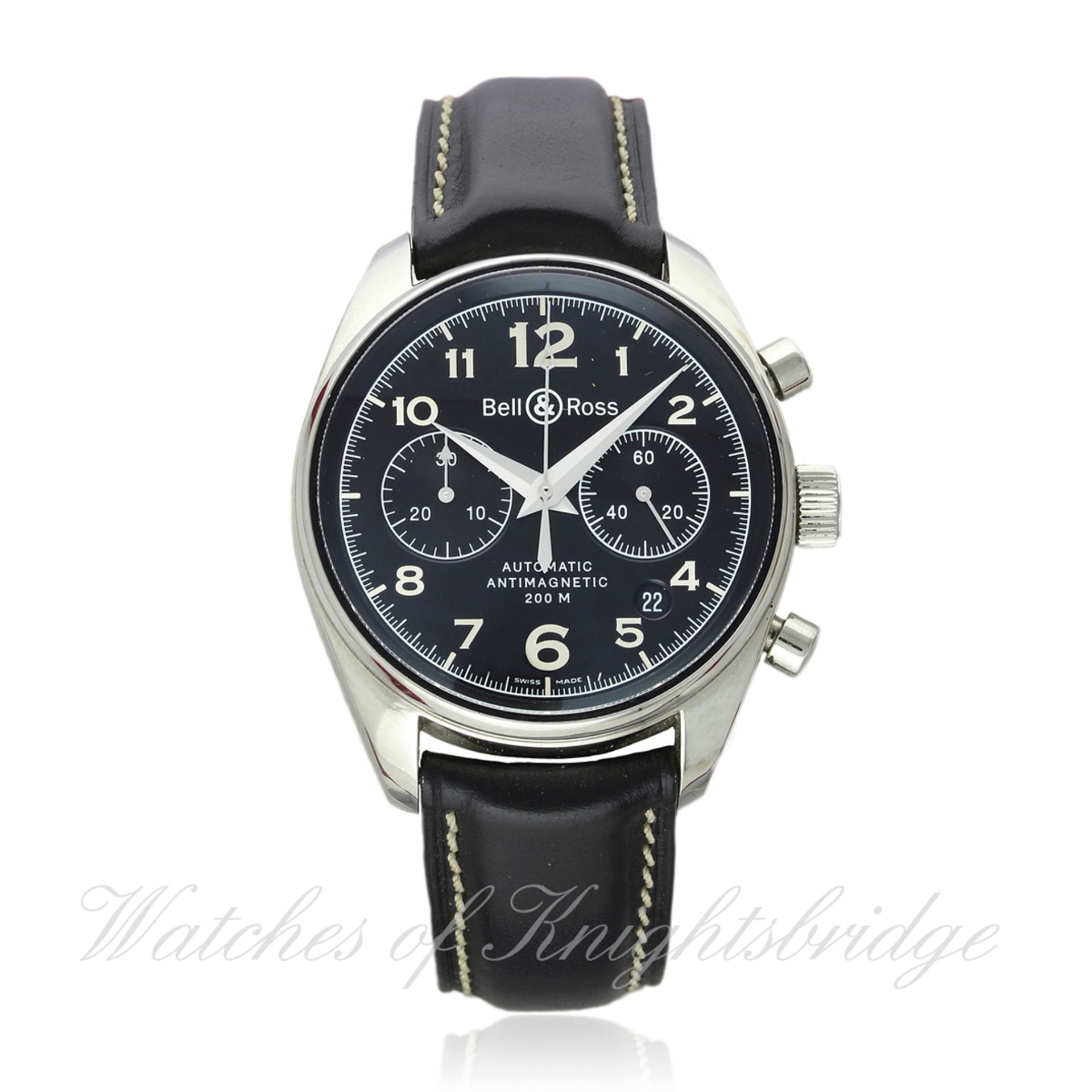 A GENTLEMAN`S STAINLESS STEEL BELL & ROSS VINTAGE 126 AUTOMATIC CHRONOGRAPH WRIST WATCH DATED
