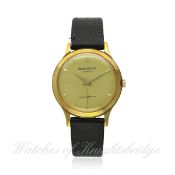 A GENTLEMAN`S 9CT SOLID GOLD JAEGER LECOULTRE AUTOMATIC WRIST WATCH CIRCA 1950s D: Champagne dial