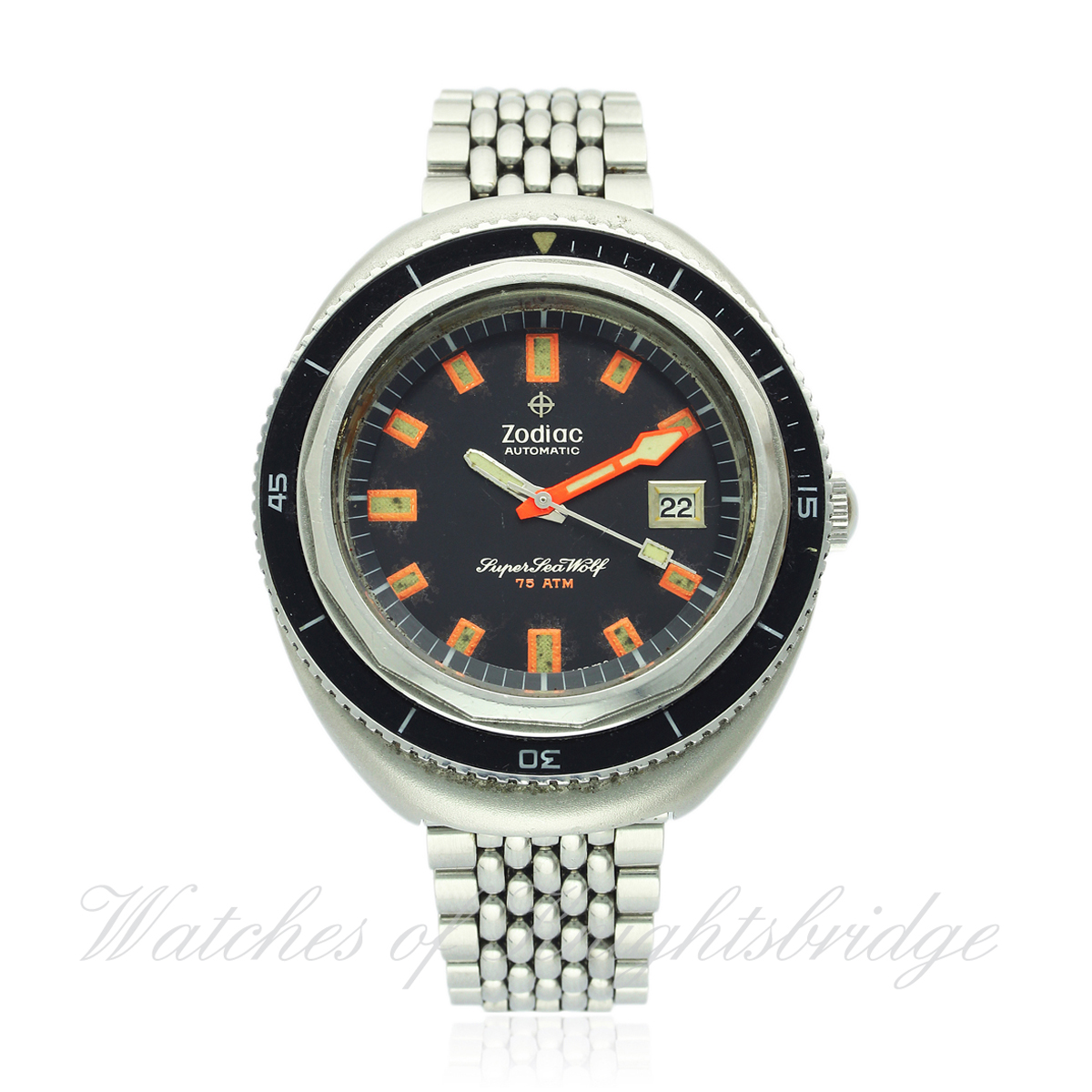 A RARE GENTLEMAN`S STAINLESS STEEL SUPER ZODIAC SEAWOLF AUTOMATIC DIVERS BRACELET WATCH CIRCA 1970s,