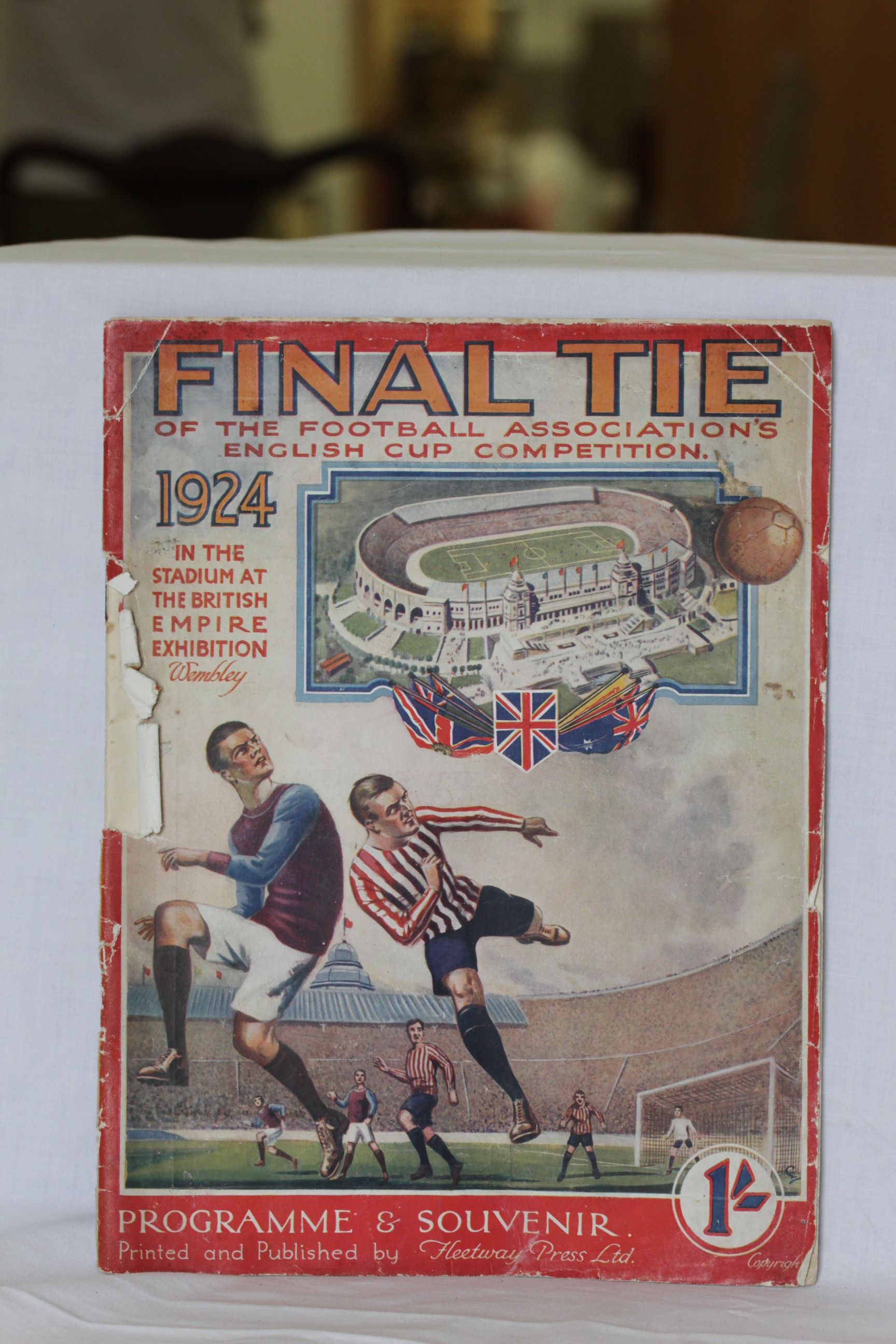 1924 FA Cup Final Aston Villa v Newcastle United Football Programme with loose colour front cover,