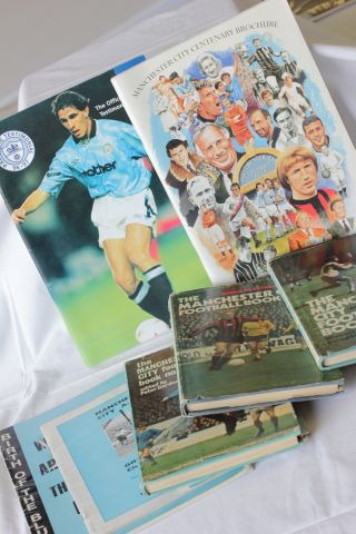 Football Ephemera - a selection of Manchester City brochures, football books numbers 2, 3 and 4