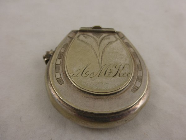 A Late 19th/Early 20th century Silver Plated Vesta Case in the form of a Horseshoe