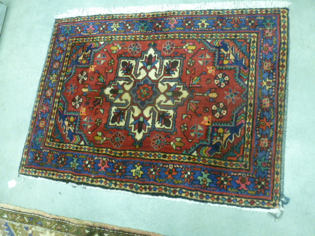 A Hand Knotted Woollen Persian Shriven Rug 113 x 82cm