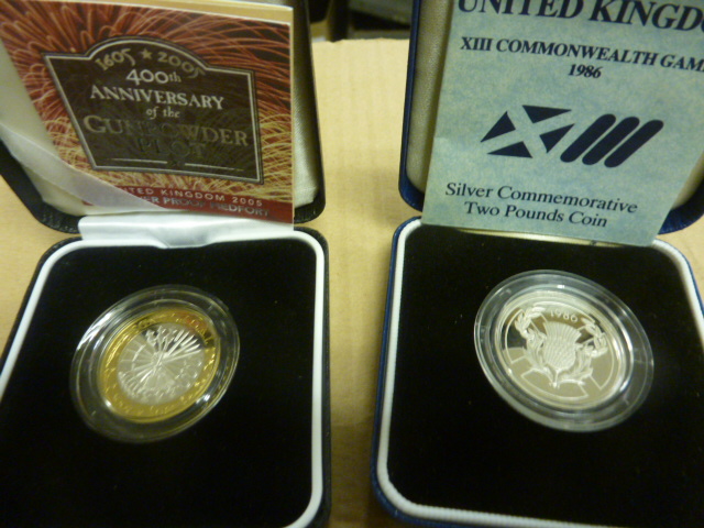 2005 Silver proof Piedfort £2 400th Anniversary of Gunpowder Plot boxed with certificate and a