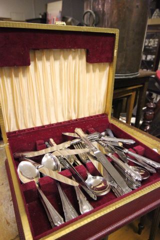 A Cased George Butler and Co Cutlery Set