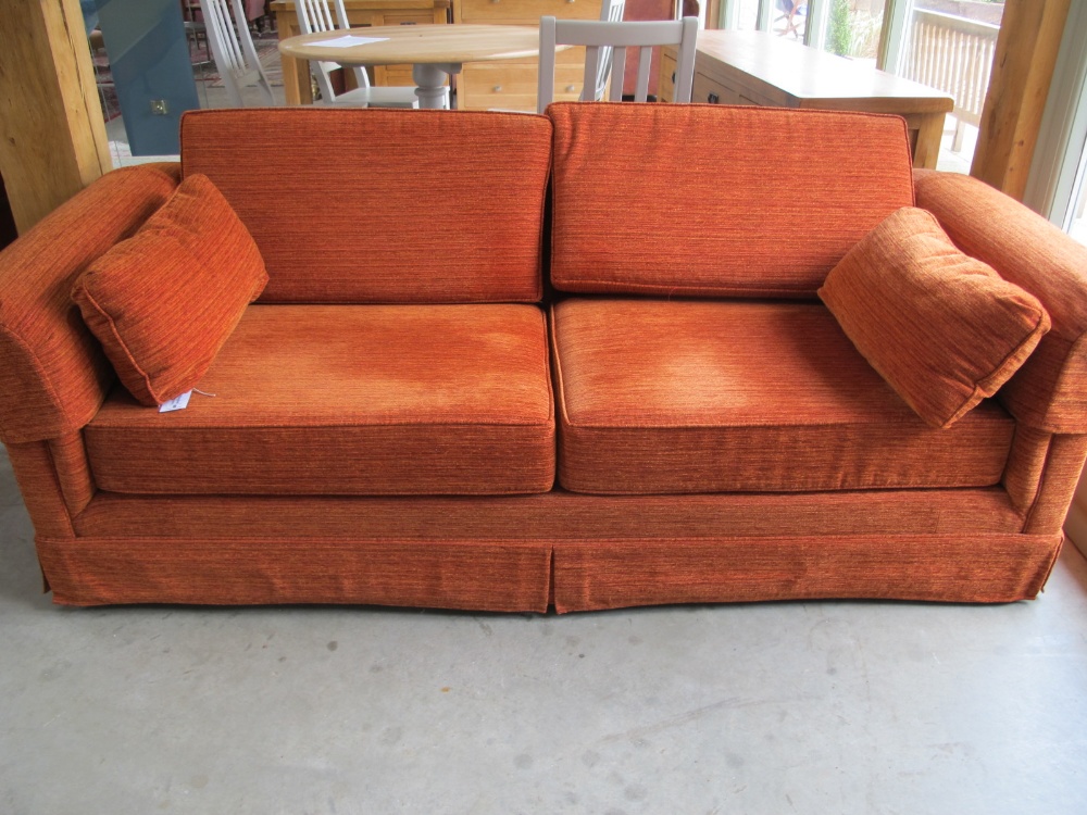 A good quality modern three seater sofa in as new condition