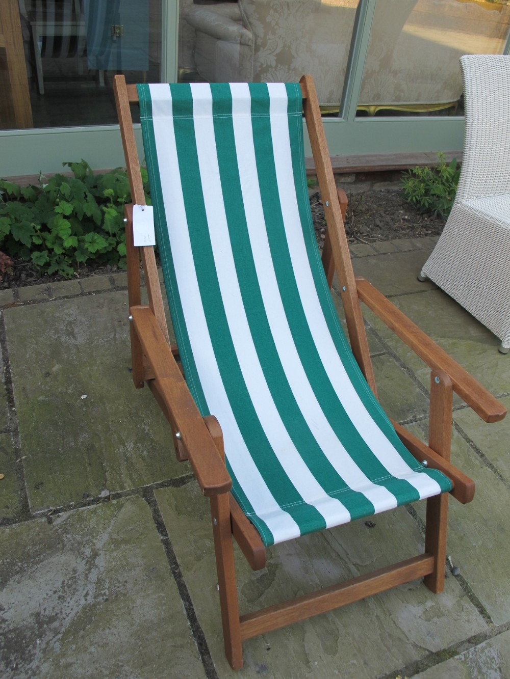 A Southsea folding Deck chair - Height 87 cm