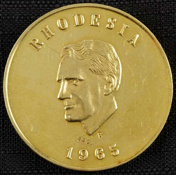 1965 Rhodesia Independence Anniversary Gold Medallion 22c in Mount, 50.36 Grams