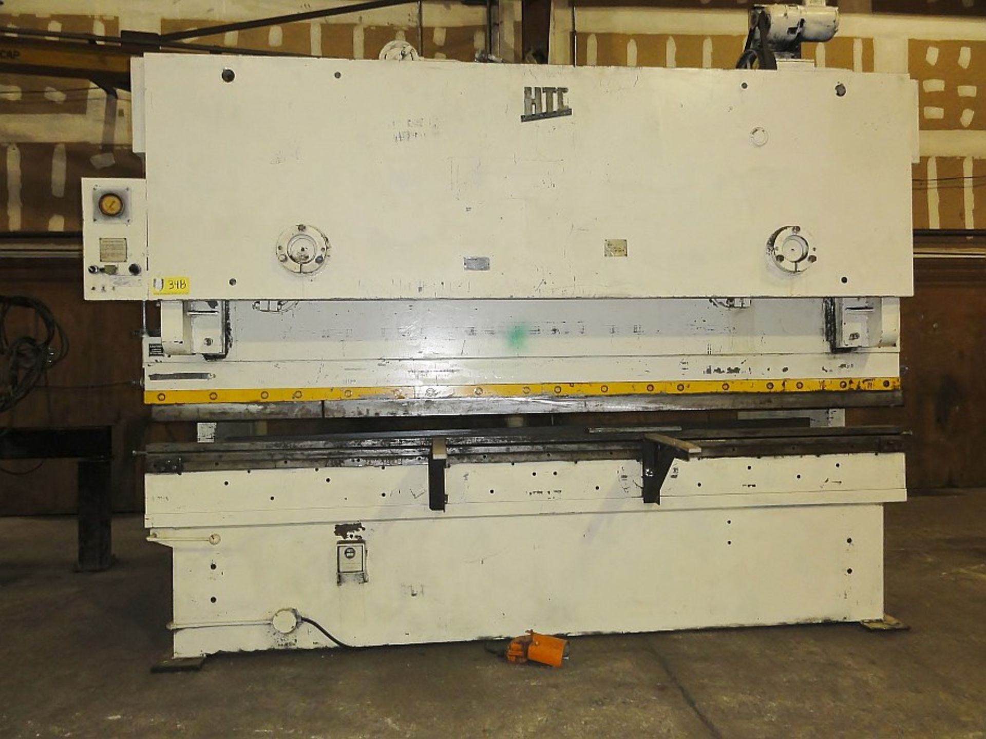 HTC Press Brake, 12' x 150 ton, 124" DBH, 2.5" RAM, 15 HP, SN uk